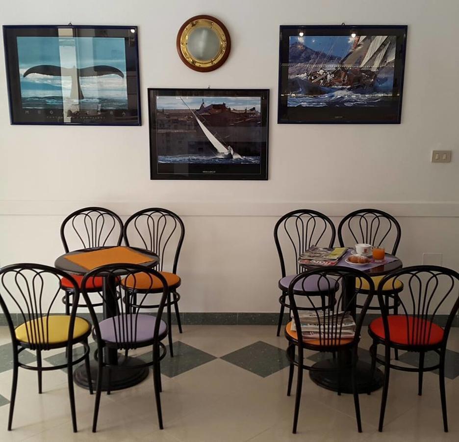 Hotel Fornaro Caorle Buitenkant foto