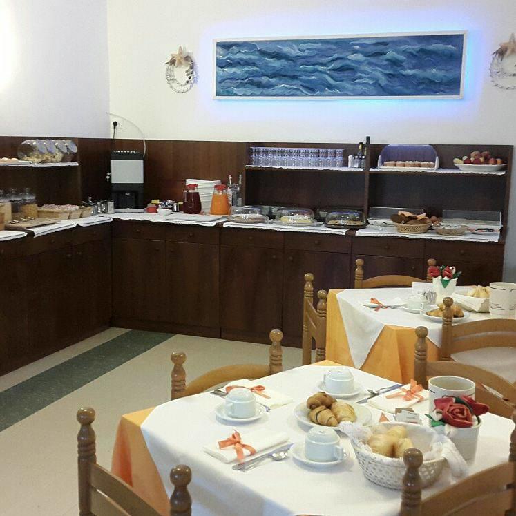Hotel Fornaro Caorle Buitenkant foto